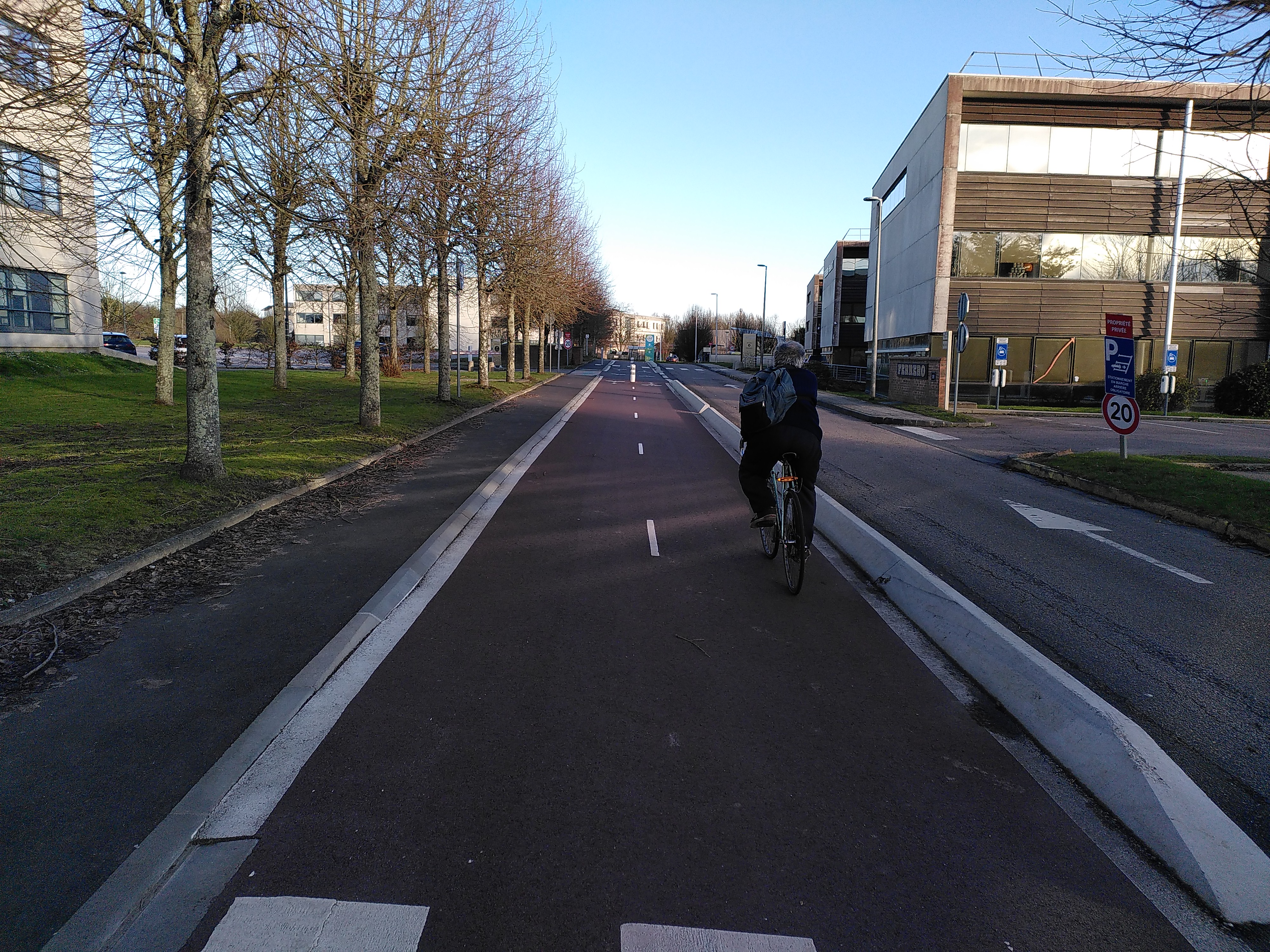 Aperçu de l'itinéraire 10 sur la rue Georges Charpak à Mont-Sanit-Aignan